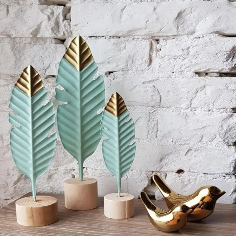 Modern Feather Wooden Decorations Simple Miniature Figurines