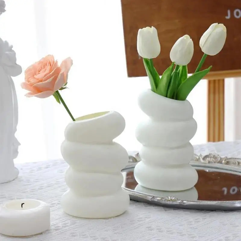 1 Pc Plastic Spiral Decorative Vase