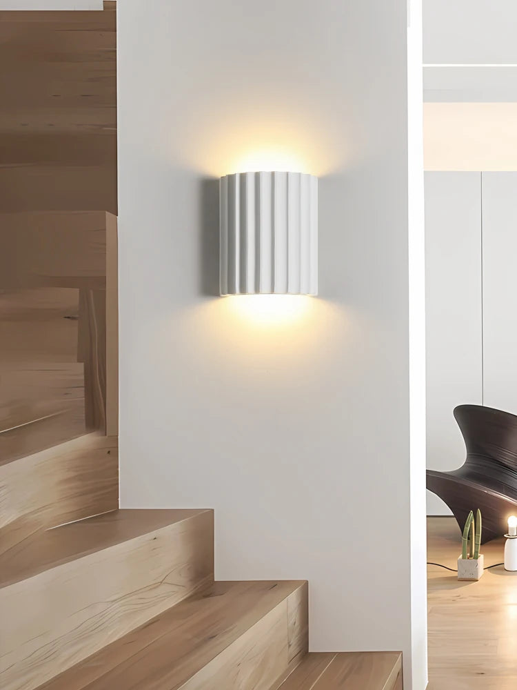 Cream Style Resin Bedroom Wall Lamp