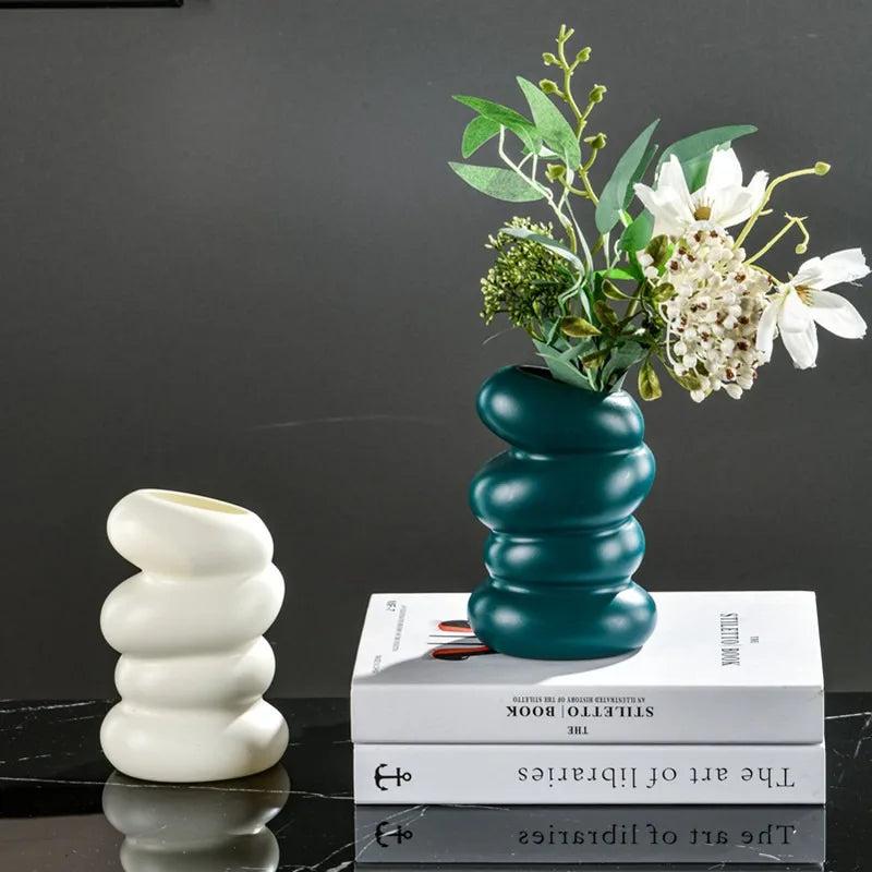 1 Pc Plastic Spiral Decorative Vase